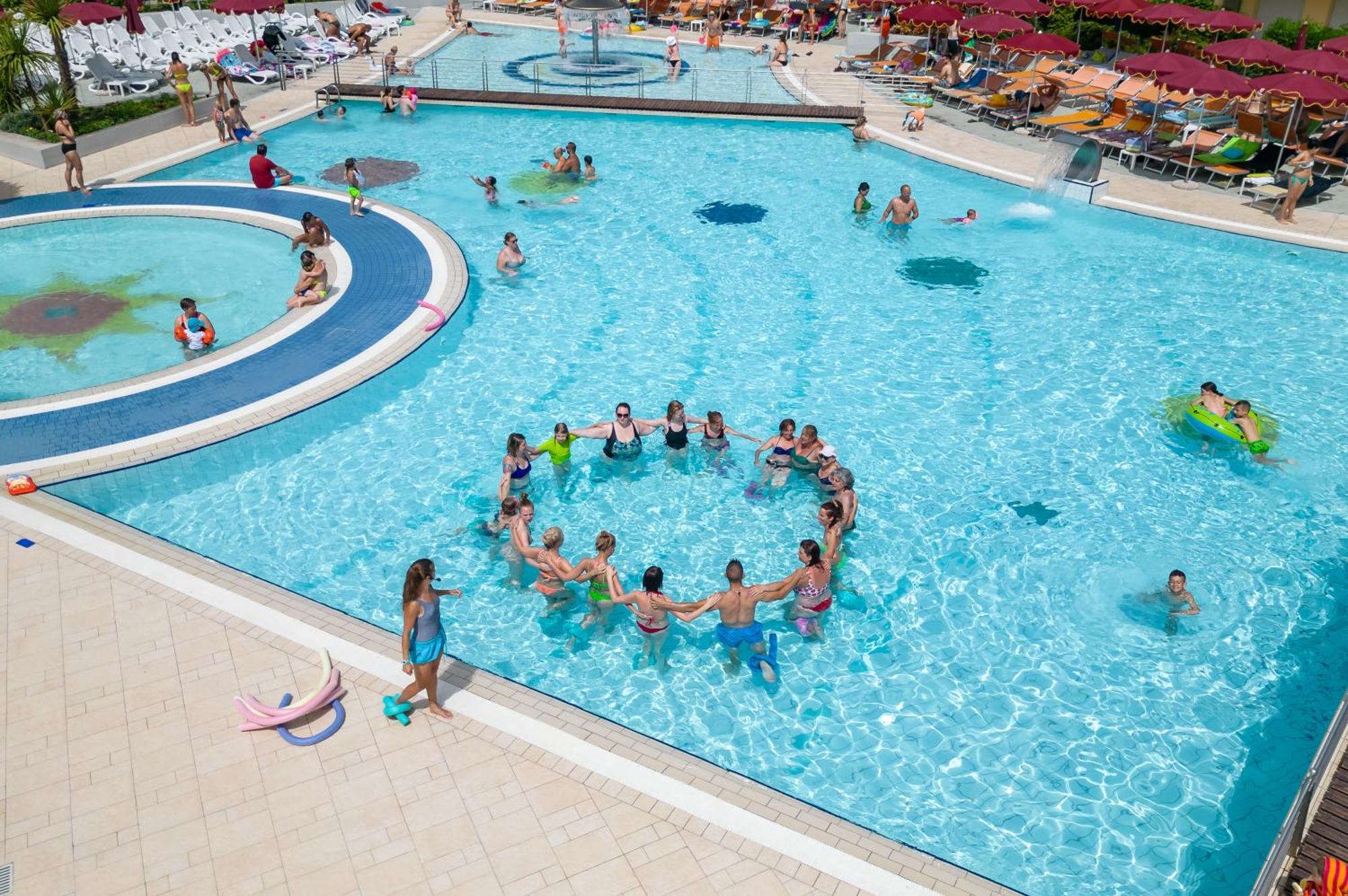 Villaggio Planetarium Resort Бибионе Экстерьер фото