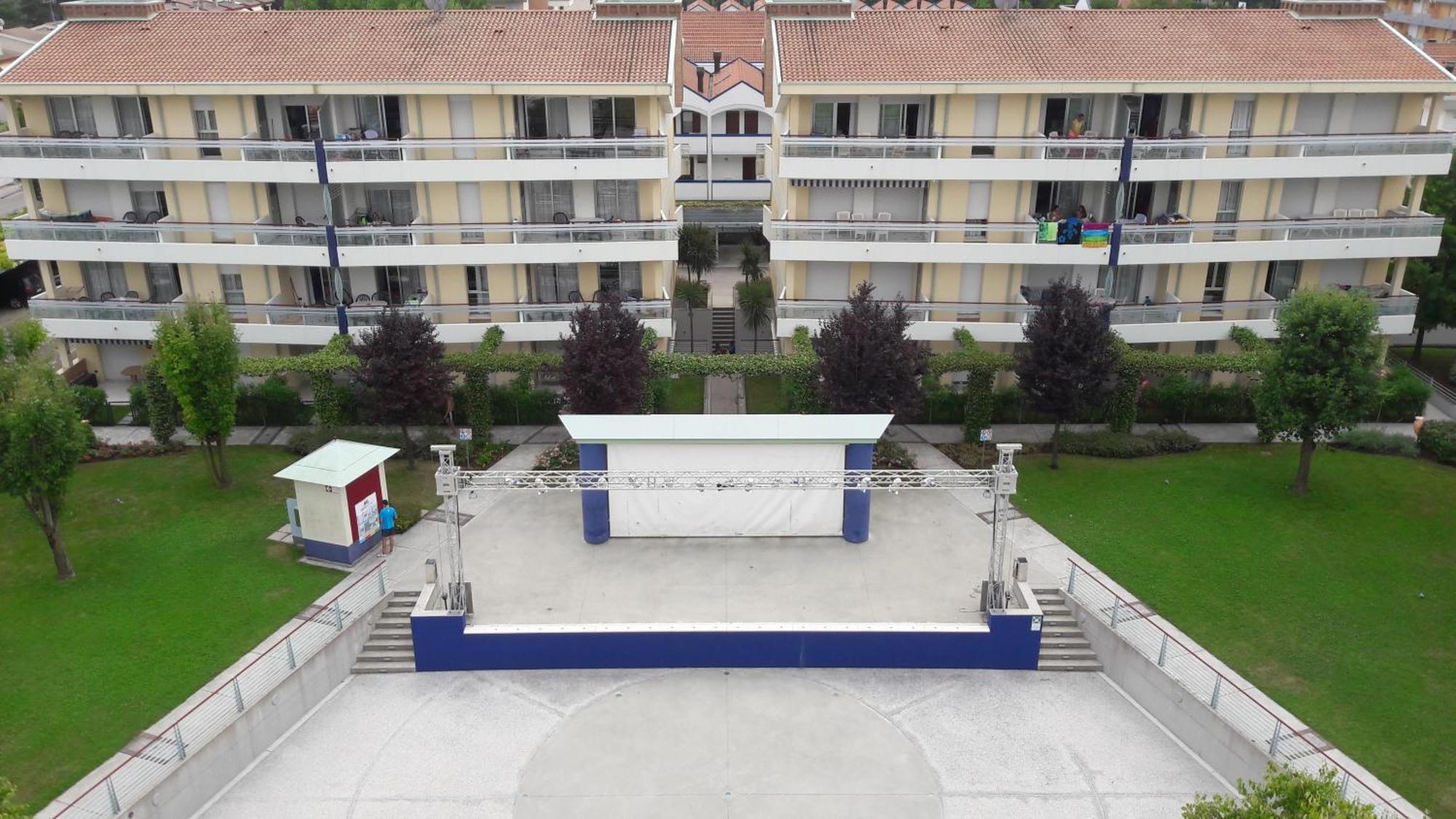 Villaggio Planetarium Resort Бибионе Экстерьер фото